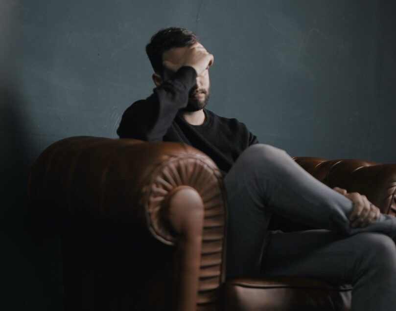 Emocinės sveikatos indeksas kyla: karas kelia stresą labiau nei darbas?